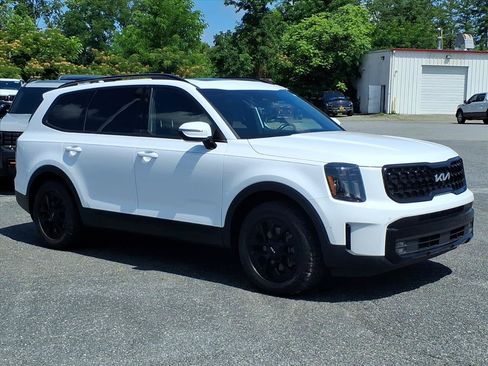 Used 2024 Kia Telluride SX Prestige X-Pro AWD/4WD image 2