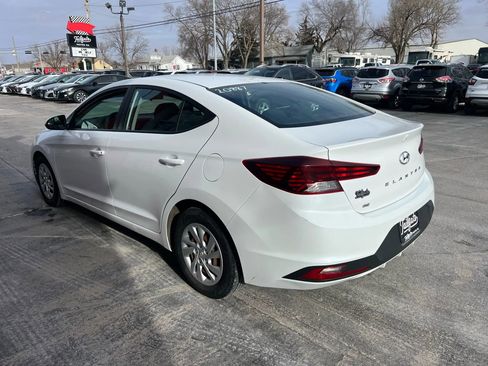 Used 2019 Hyundai Elantra SE w/ Cargo Package image 5