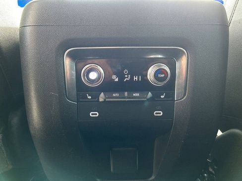 Used 2021 GMC Yukon AT4 image 20