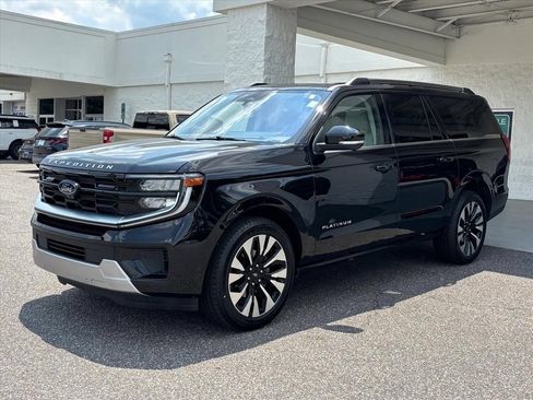 Used 2025 Ford Expedition Max Platinum w/ Driver's Package AWD/4WD image 23