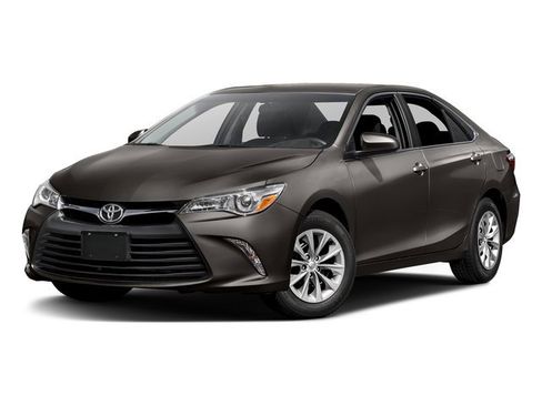Used 2016 Toyota Camry LE FWD image 1