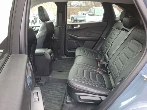 Used 2024 Ford Escape SE w/ PHEV Premium Package image 11