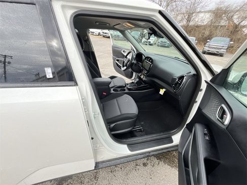 Used 2023 Kia Soul S image 24
