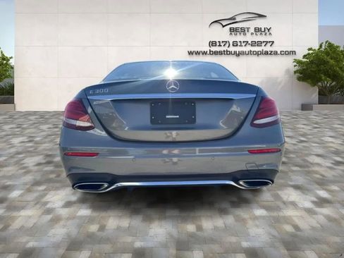 Used 2019 Mercedes-Benz E 300 w/ Convenience Package image 5