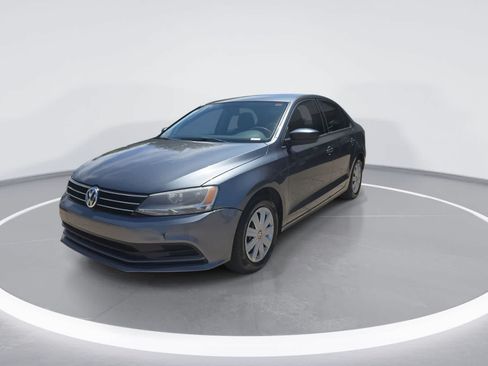 Used 2015 Volkswagen Jetta S FWD image 4