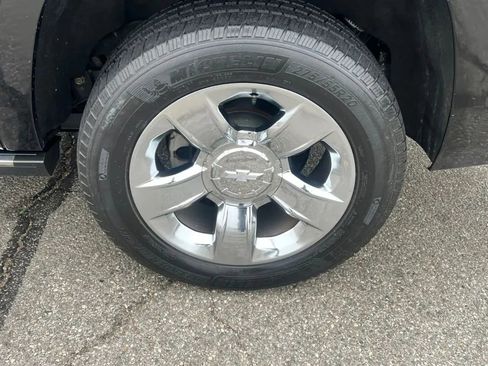 Used 2016 Chevrolet Suburban LTZ AWD/4WD image 39