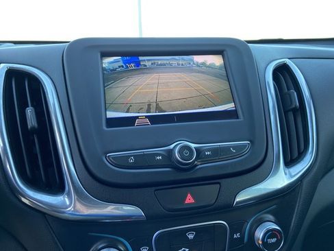 Used 2020 Chevrolet Equinox LT FWD image 36
