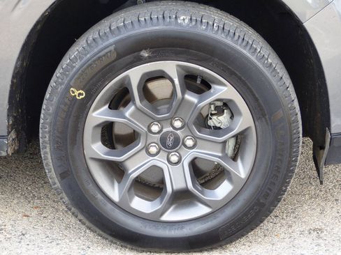 Used 2023 Ford Maverick XLT FWD image 13