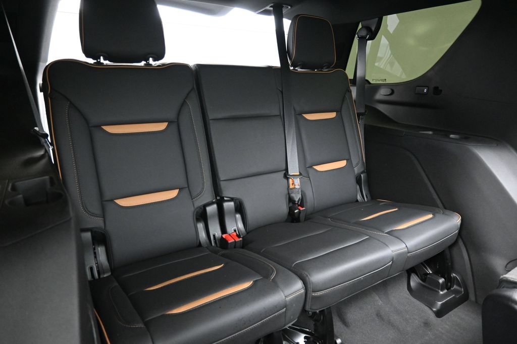 Used 2023 GMC Yukon AT4 w/ LPO, Floor Liner Package AWD/4WD image 24