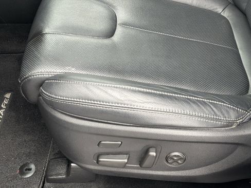 Used 2020 Hyundai Santa Fe Limited image 14