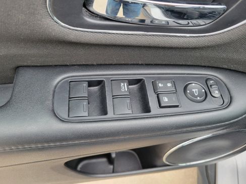 Used 2019 Honda HR-V EX image 11