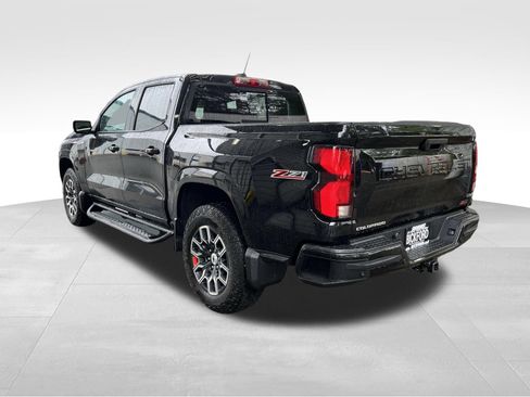 Used 2023 Chevrolet Colorado Z71 w/ Z71 Convenience Package 2 AWD/4WD image 6