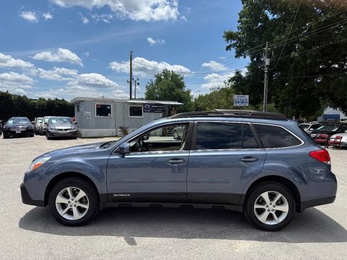 Used 2013 Subaru Outback 2.5i Limited AWD/4WD image 8