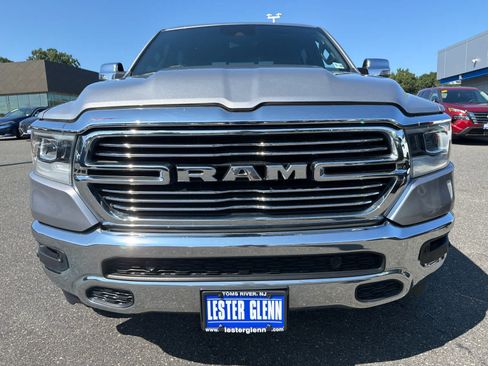 Used 2023 RAM 1500 Laramie AWD/4WD image 3