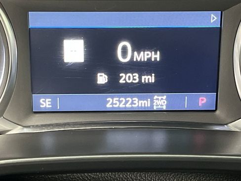 Certified 2023 GMC Acadia AT4 w/ Preferred Package image 18