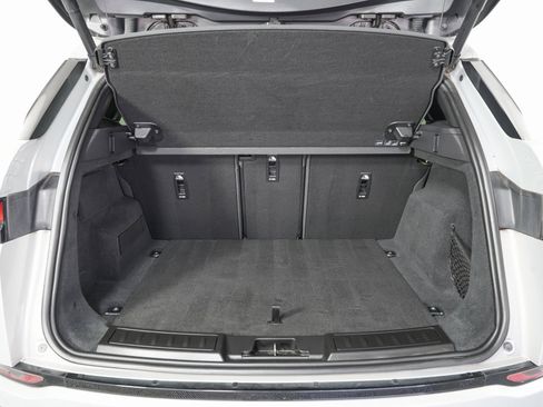Used 2021 Land Rover Range Rover Evoque SE image 11