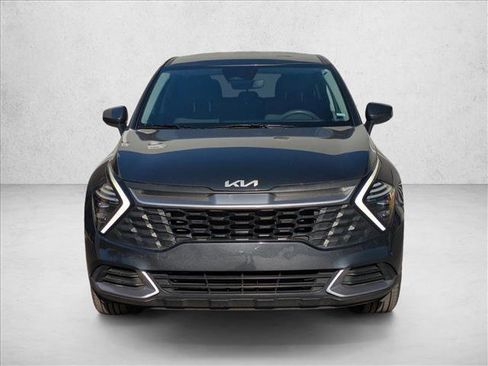 Used 2024 Kia Sportage LX image 2