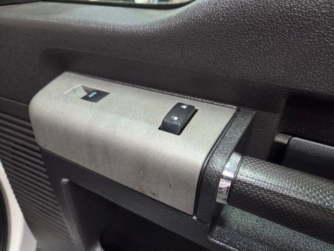 Used 2013 Ford F350 Lariat w/ Lariat Interior Pkg image 40