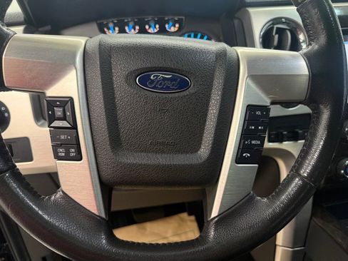 Used 2013 Ford F150 Platinum image 40