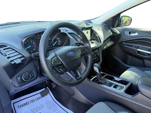 Used 2019 Ford Escape SE image 6