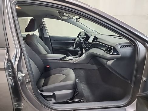 Used 2023 Toyota Camry LE FWD image 6