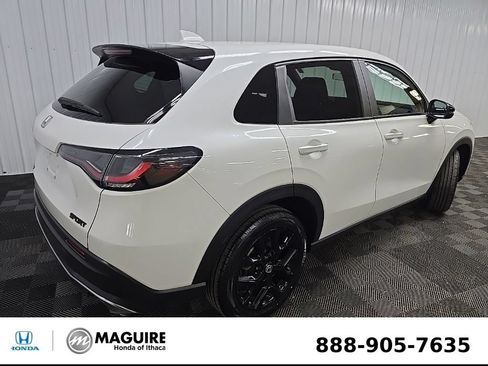 Used 2024 Honda HR-V Sport image 10