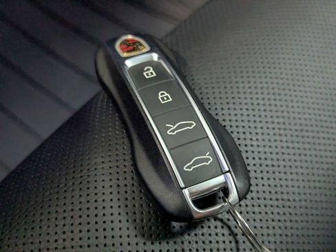 Used 2022 Porsche Taycan 4S AWD/4WD image 24