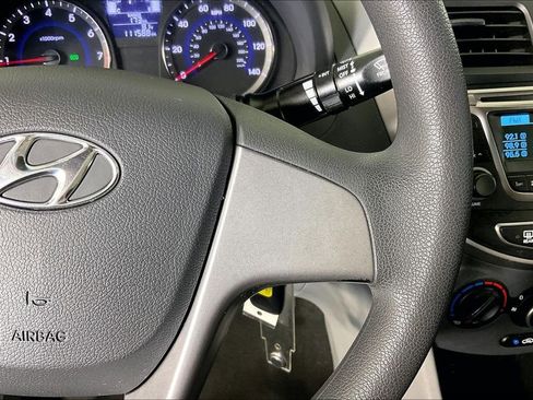 Used 2017 Hyundai Accent SE image 28