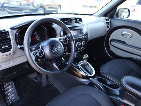 Used 2015 Kia Soul + FWD image 13