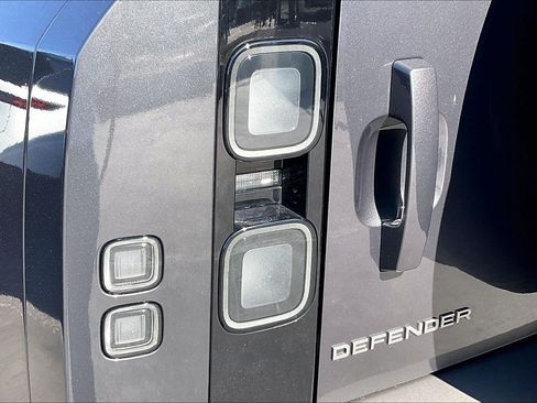 New 2026 Land Rover Defender 110 S AWD/4WD image 8