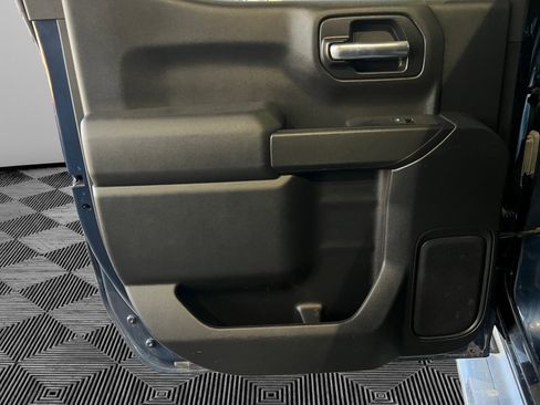 Used 2019 Chevrolet Silverado 1500 LT image 19