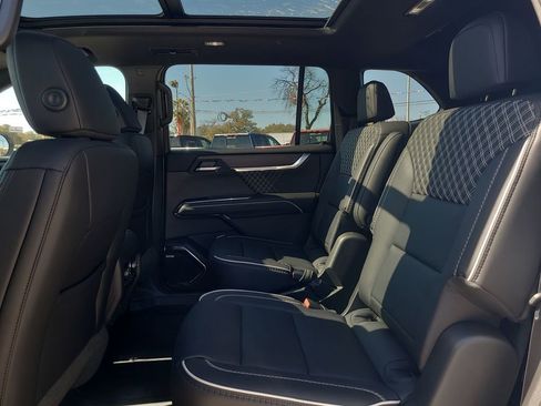 New 2026 GMC Acadia Denali w/ Super Cruise Package image 26