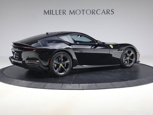 Certified 2025 Ferrari 12Cilindri image 6