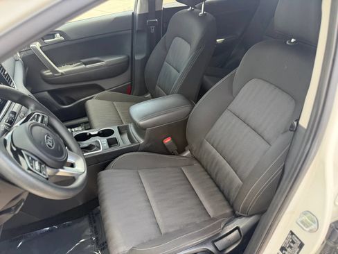 Used 2022 Kia Sportage LX FWD image 10