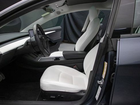 Used 2023 Tesla Model 3 Performance image 25