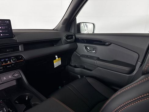 New 2026 Honda Pilot TrailSport image 29