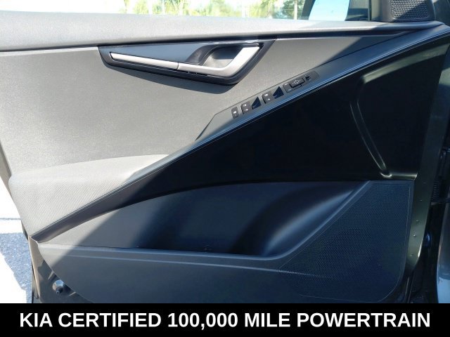 Certified 2024 Kia Niro LX FWD image 19