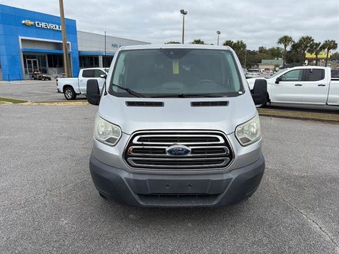 Used 2017 Ford Transit 350 XLT RWD image 2