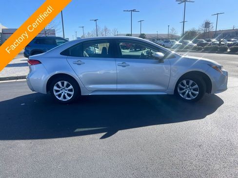 Used 2025 Toyota Corolla LE image 5