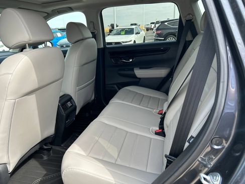 Used 2025 Honda CR-V EX-L image 9