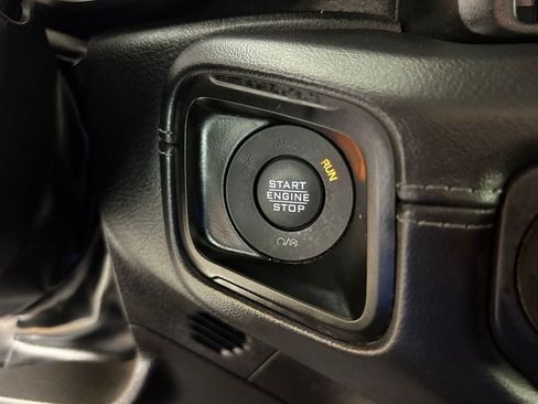 Used 2025 Jeep Wrangler Unlimited Rubicon AWD/4WD image 22
