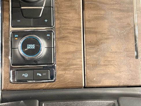 Used 2019 Ford Expedition Platinum image 95