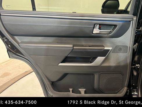 Used 2024 Toyota Sequoia Platinum AWD/4WD image 19