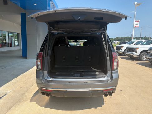 Used 2021 Chevrolet Tahoe Premier AWD/4WD image 6
