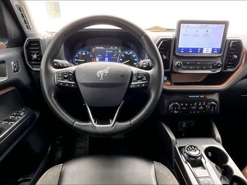 Used 2024 Ford Bronco Sport Outer Banks w/ Tech Package AWD/4WD image 4