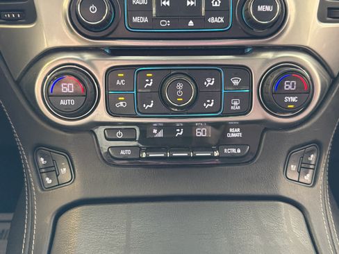Used 2020 Chevrolet Suburban Premier w/ Premier Plus Edition AWD/4WD image 49