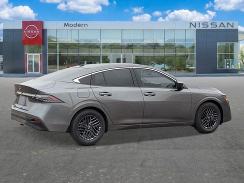 New 2026 Nissan Sentra SV w/ SV Convenience Package FWD image 5