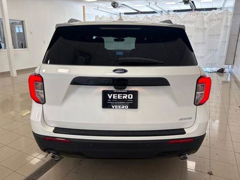 Certified 2023 Ford Explorer ST-Line AWD/4WD image 4