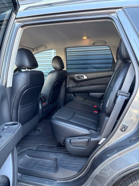 Used 2020 Nissan Pathfinder SL AWD/4WD image 6