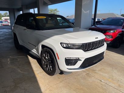 Used 2025 Jeep Grand Cherokee Summit w/ Obsidian Package